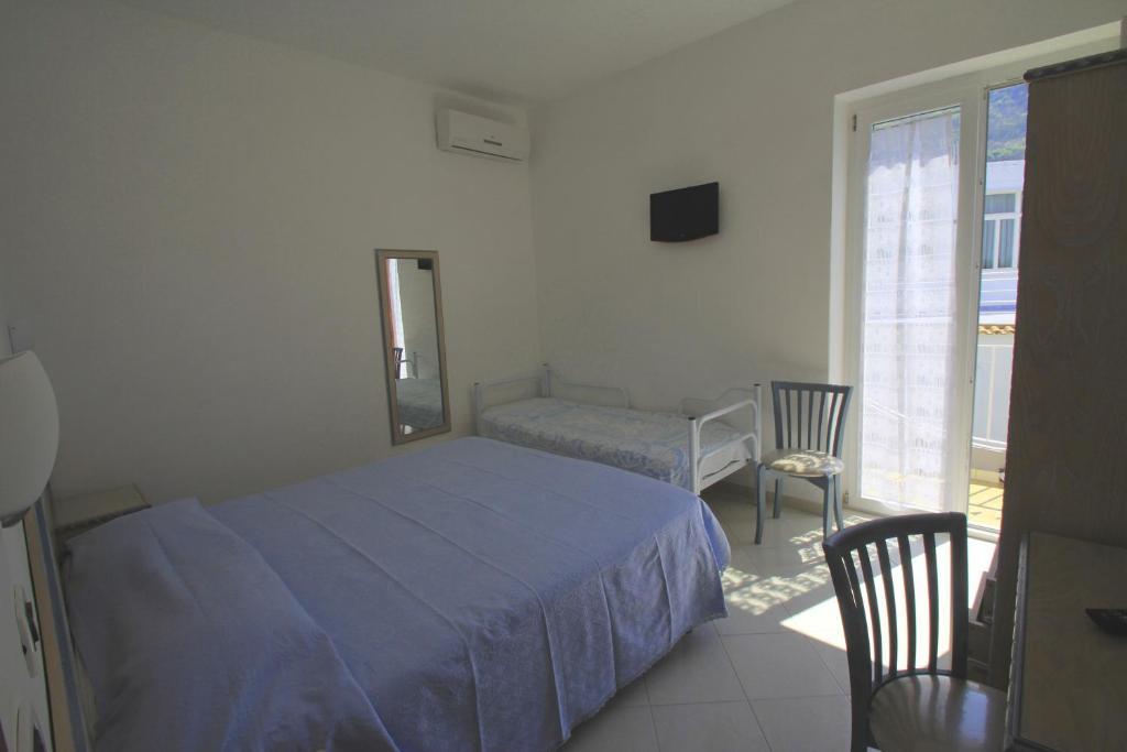 Villa Erade Casamicciola Terme Zimmer foto